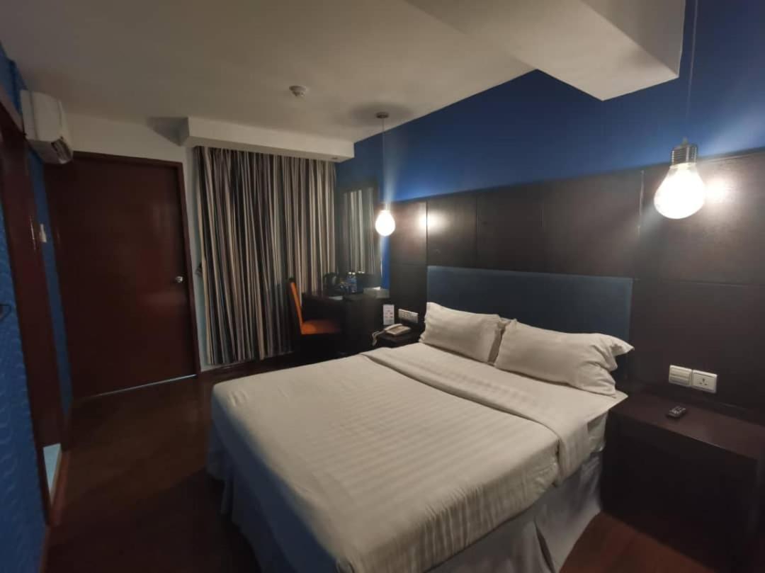 2 Inn 1 Boutique Hotel & Spa SDK Esterno foto