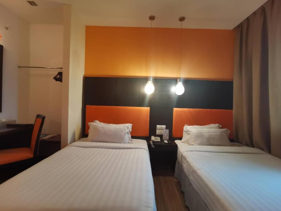 2 Inn 1 Boutique Hotel & Spa SDK Esterno foto